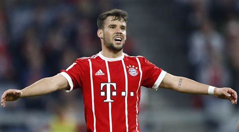 PSG sign defender Juan Bernat and striker Choupo-Moting on transfer ...