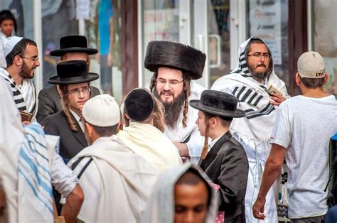 Hasidic Jewish Rules - Ultra Orthodox Beliefs & Practices | Brooklyn ...