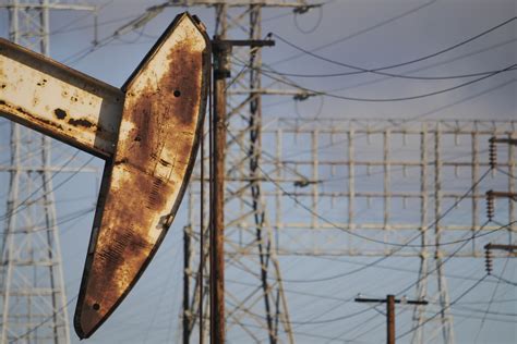 Rusty Pumpjack Head Free Stock Photo - Public Domain Pictures