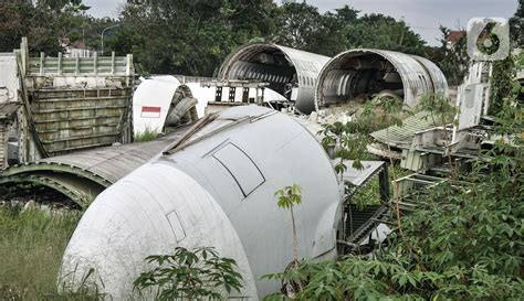 FOTO: Melihat Lebih Dekat Kuburan Pesawat di Bogor - Foto Liputan6.com