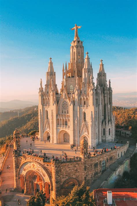 15 Best Free Things To Do In Barcelona | Travel photography, Places to travel, Spain travel