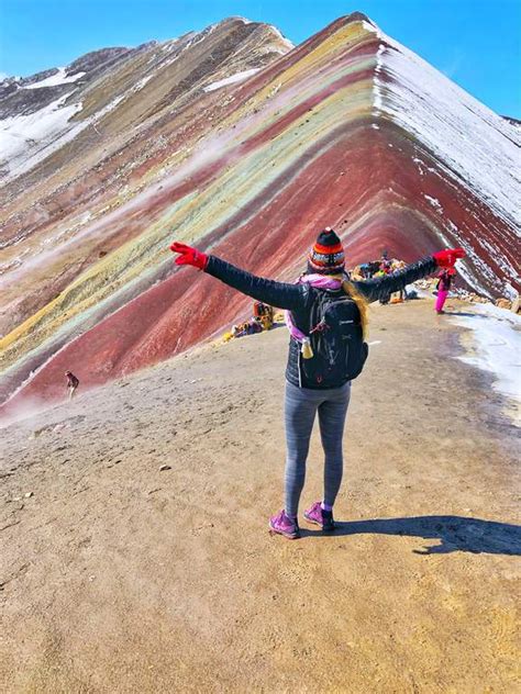 Rainbow Mountain Tour Review ⋆ Raw Mal Roams