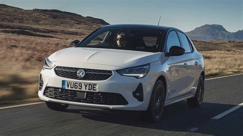 Vauxhall Corsa 1.2T 100 SRi Nav 2020 review | Motoring Research