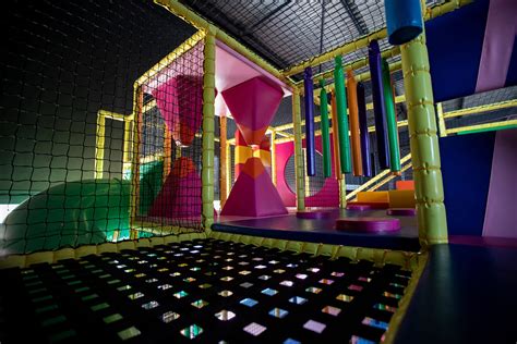 Espace You Kids au trampoline park You Jump