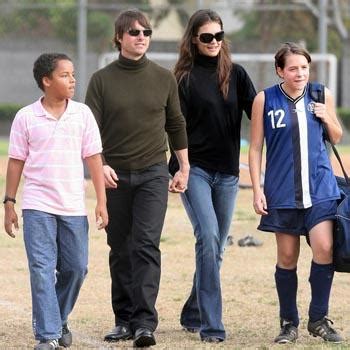 Tom Cruise’s Kids Isabella And Connor Have Not Spoken To Katie Holmes ...