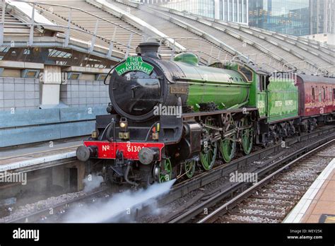 LNER Class B1, 61306 Mayflower, at Waterloo Station Stock Photo - Alamy