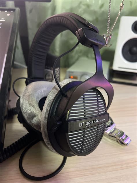 Beyerdynamic DT 990 Pro 250ohm, Audio, Headphones & Headsets on Carousell