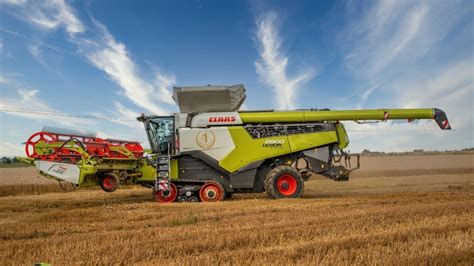 CLAAS LEXION 8900 - TERRA TRAC - IN FRANCE 🇫🇷 🌾 - YouTube