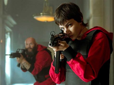 New 'Money Heist' Season 5 Trailer Prepares for All-Out War | Man of Many