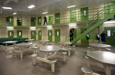 5 correctional officers charged in detention centre assault