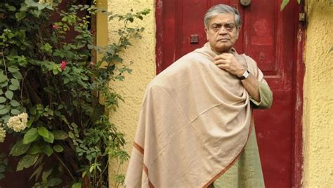 Sandip Ray picks Sabyasachi not Abir Chatterjee to play Feluda - Hindustan Times