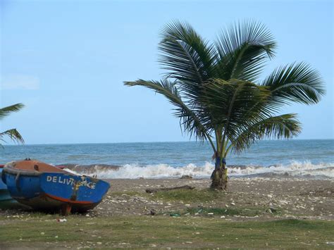 Walking the beach in Jacmel, Haiti. | Smithsonian Photo Contest | Smithsonian Magazine