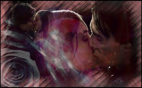 Damon and Elena's kiss - Damon & Elena Wallpaper (36824046) - Fanpop ...