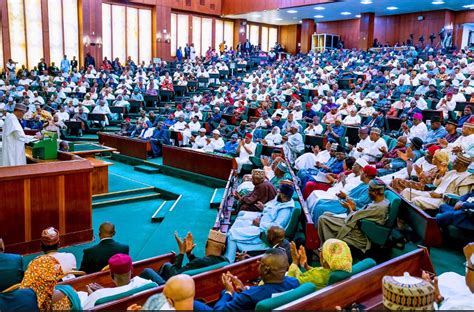 LIVE UPDATES: Buhari presents Nigeria's 2023 budget to National Assembly