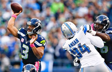 Get by with a little help - Photos: Lions vs. Seahawks - ESPN