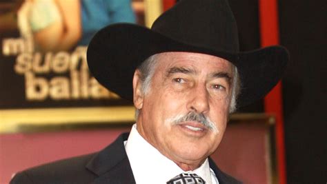 Andrés García Dies: Mexican-Dominican Telenovela Actor & 'Chanoc' Star ...