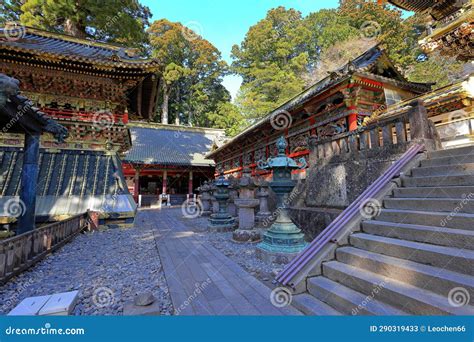 Toshogu Shrine ( 17th-century Shrine Honoring the First Shogun and Featuring Colorful Buildings ...