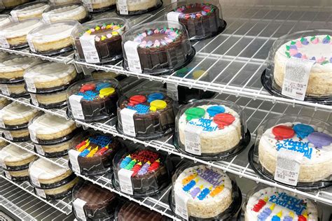 10 Things You Need to Know About Costco Cakes | Taste of Home