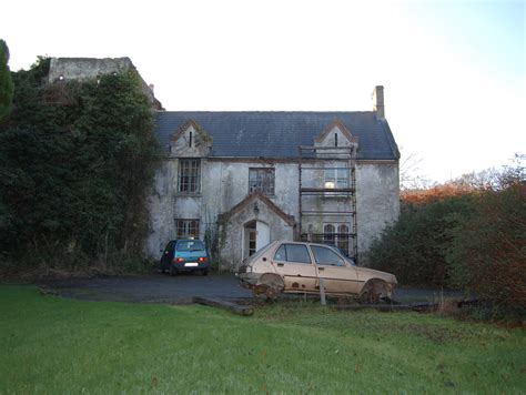 Shankill Castle, Ferndale Road, SHANKILL, DUBLIN - Buildings of Ireland