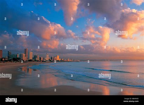 DURBAN CITY SKYLINE AT SUNRISE Stock Photo - Alamy