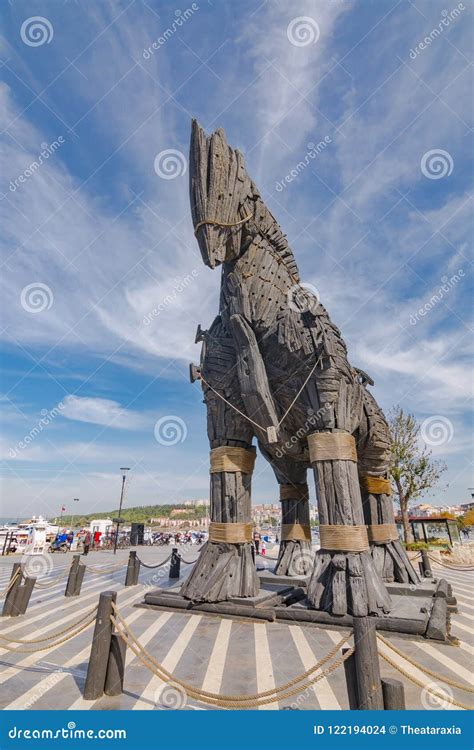 Trojan horse statue editorial stock image. Image of military - 122194024