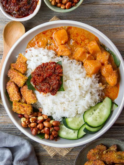 Vegan Nasi Lemak with homemade sambal - WoonHeng