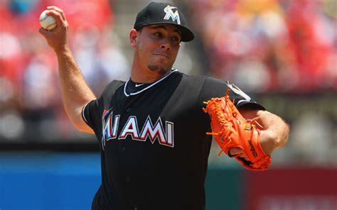 Marlins pitcher Jose Fernandez wins NL Rookie of the Year - Sports ...