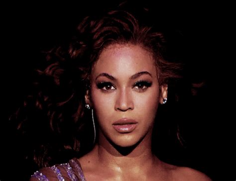 Queen B Beyonce GIF - Find & Share on GIPHY