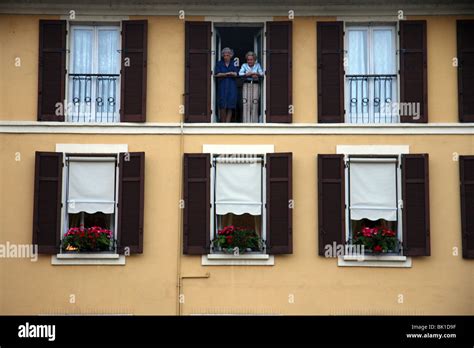 Italy, Lake Maggiore, waterfront Vacation apartments Stock Photo - Alamy