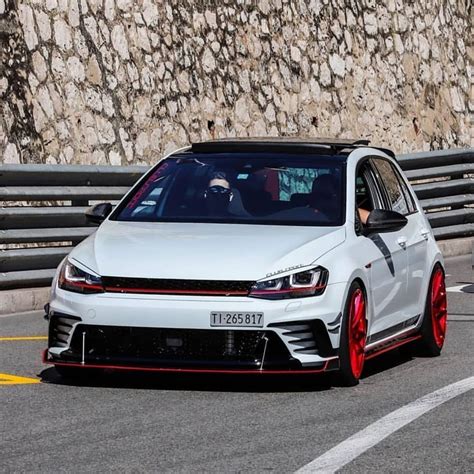 Volkswagen Lifestyle on Instagram: “MK7 GTI Clubsport👌🏼 🔑: @simon ...