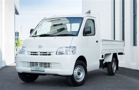 Daihatsu Gran Max 1.5L Euro 4 launched in Malaysia - replaces Euro 2, pick-up and panel van ...