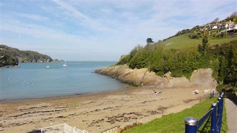 Combe Martin Beach and Bay © Tony Atkin cc-by-sa/2.0 :: Geograph Britain and Ireland