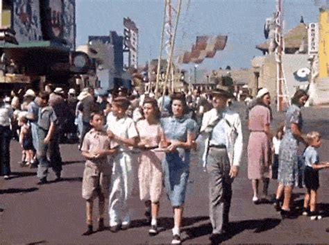 Two Strip Technicolor, More everyday fashion, 1939 Featuring t-shirts,...