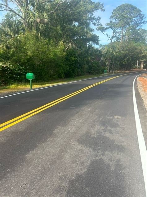 Sea Pines Community Services Associates › Sea Pines Drive Line Striping