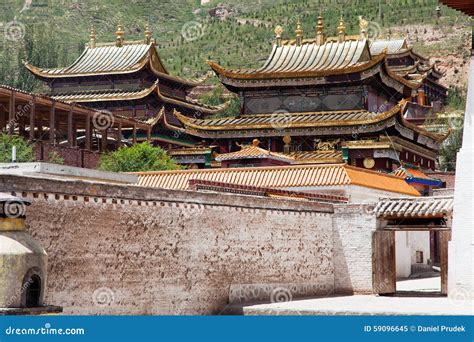 Tongren Monastery or Longwu Monastery, China Editorial Image - Image of culture, july: 59096645