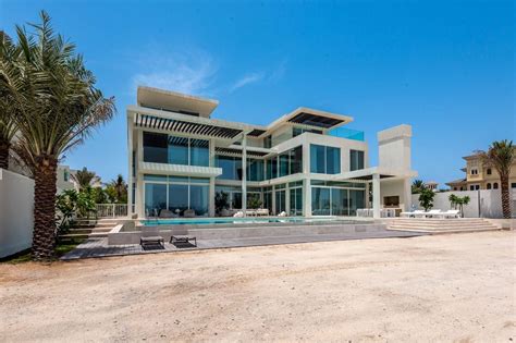 Luxury Tip Villa in Palm Jumeirah, Dubai, UAE LUXURY HOUSES