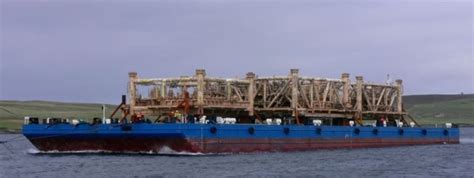 12,000 DWT 90m x 32m North Sea Barge - Van Loon Maritime Services B.V.