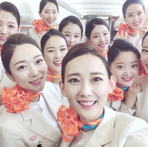 【South Korea】 JEJU Air cabin crew / チェジュ航空 客室乗務員 【韓国】 https://instagram.com/dear.suu | Cabin ...