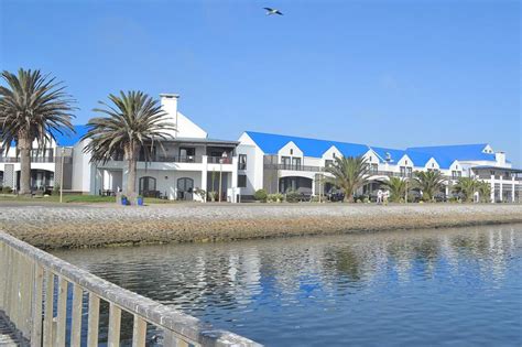 Pelican Bay Hotel | Join Up Safaris