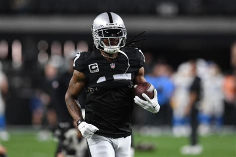 Raiders' Davante Adams Criticizes Pierce in Candid Remarks