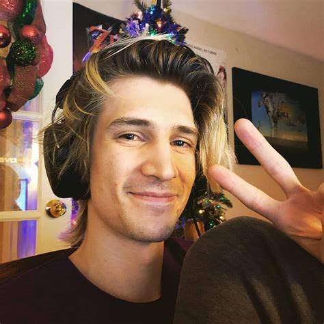 How old is XQC?