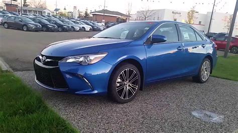 2016 Toyota Camry SE Special edition in 08T7 BLUE STREAK METALLIC Walk-around and Review - YouTube