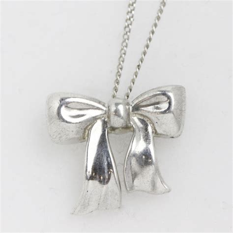 Tiffany & Co. Sterling Silver Bow Necklace | EBTH