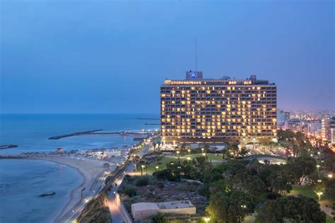 DoubleTree by Hilton Hotel Agra - YoNinja - Restaurants, Hotels, and ...