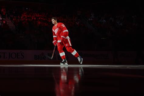 Detroit Red Wings: Dylan Larkin deserves the next captaincy