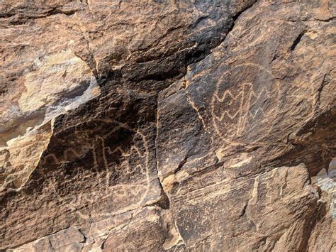 Petroglyphs near Goodsprings, Nevada | Petroglyphs, Cave paintings, Pictograph