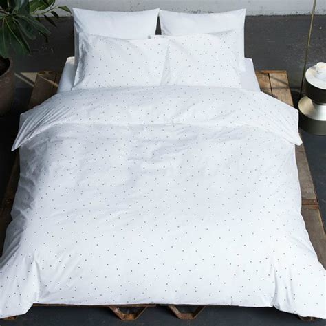 9 Best Bed Sheets to Buy in 2018 - Egyptian Cotton and Silk Sheets - Allure