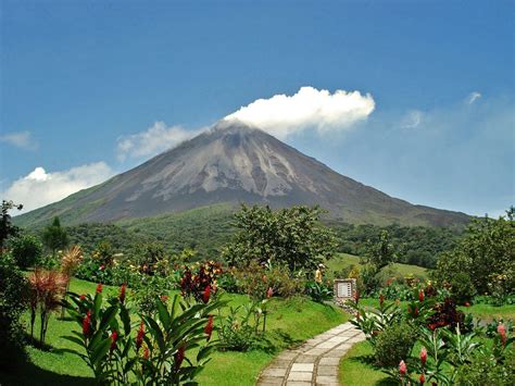 Did Arenal Volcano Enter into Activity Again? ⋆ The Costa Rica News