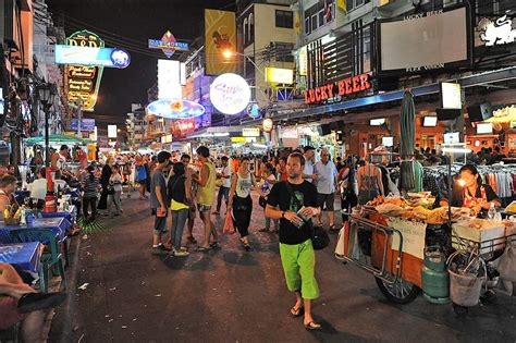 Khao San Road Bangkok Guide- (HOSTELS & NIGHTLIFE)