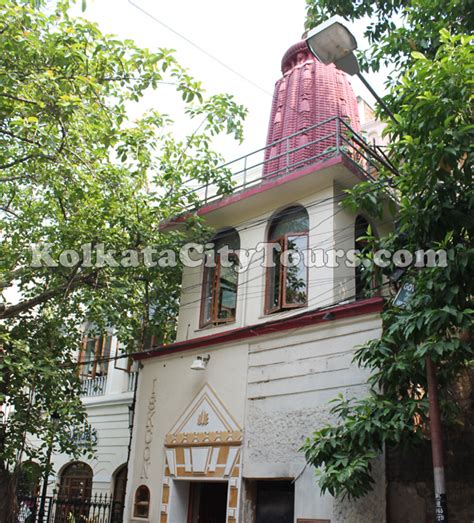 ISKCON Radha Govinda Temple - Visiting Sri Sri Radha Govinda Temple of Kolkata